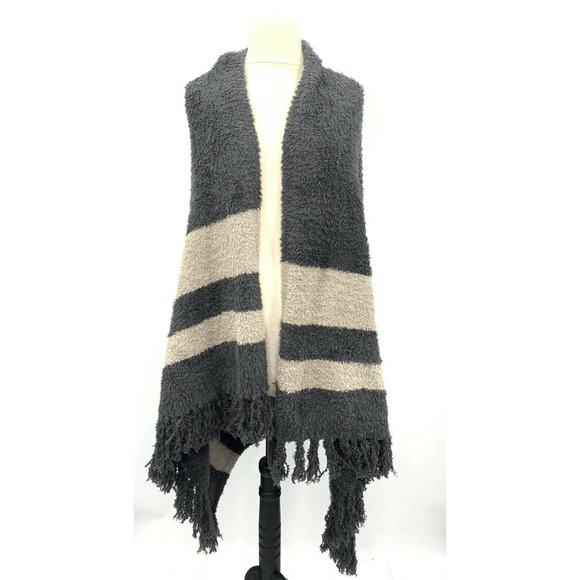 Barefoot Dreams Malibu Wrap in Carbon Sand Stripe - Picture 2 of 8